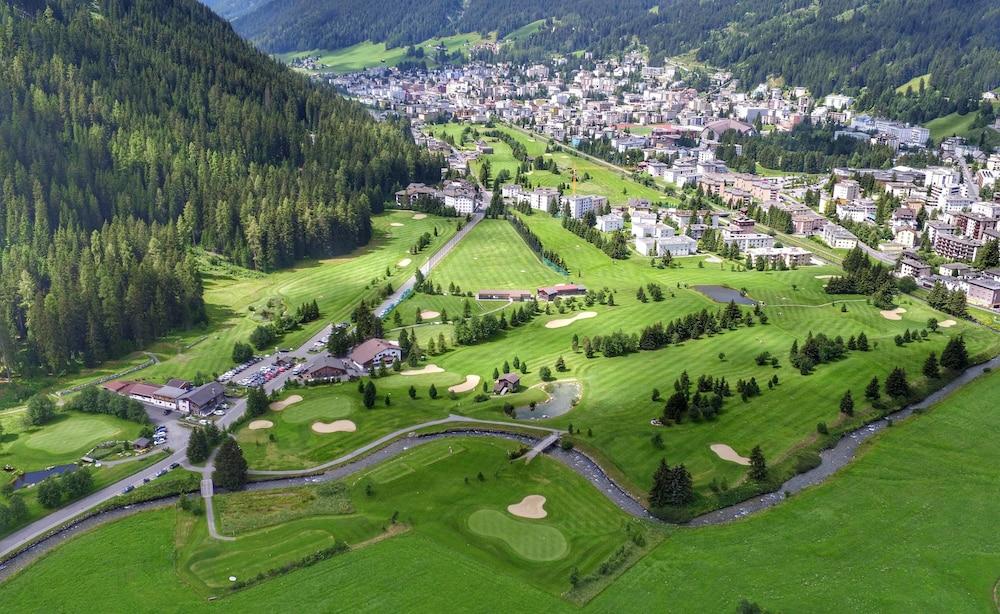 Hilton Garden Inn Davos Luaran gambar
